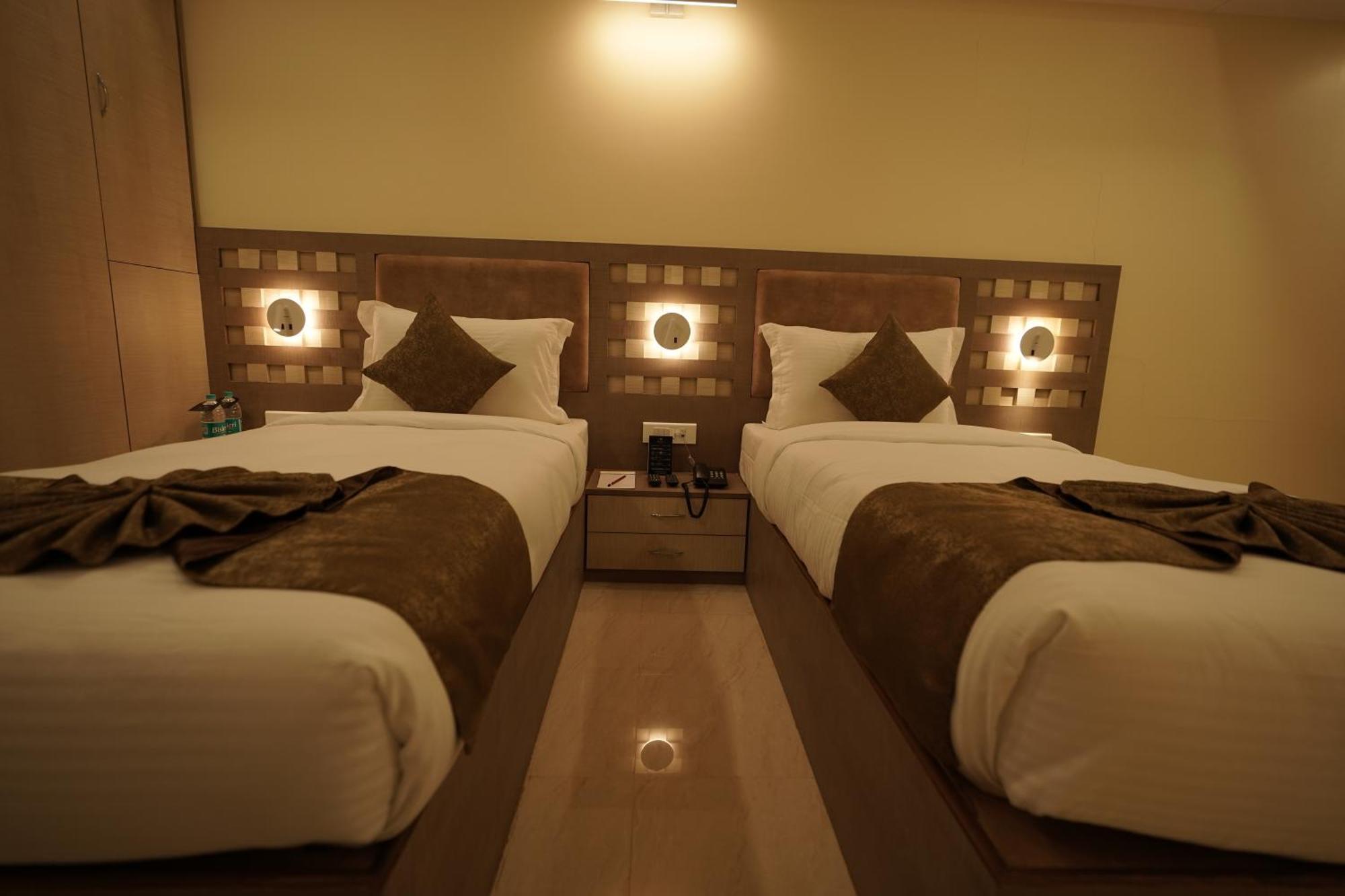 Hotel Bigwig جبلبور المظهر الخارجي الصورة